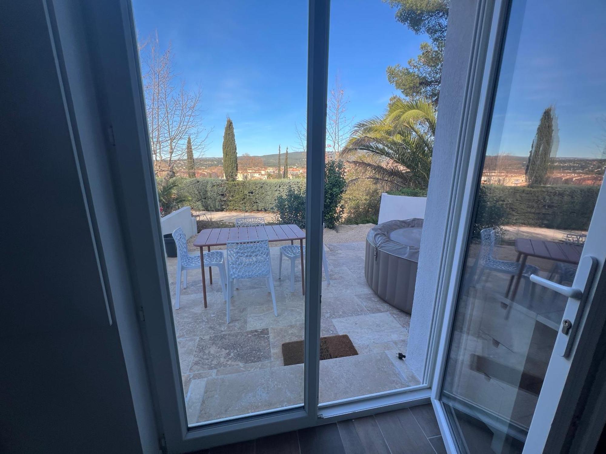 Maison T2 Avec Jaccuzi Wifi Parking Saint-Cyr-sur-Mer Exterior photo